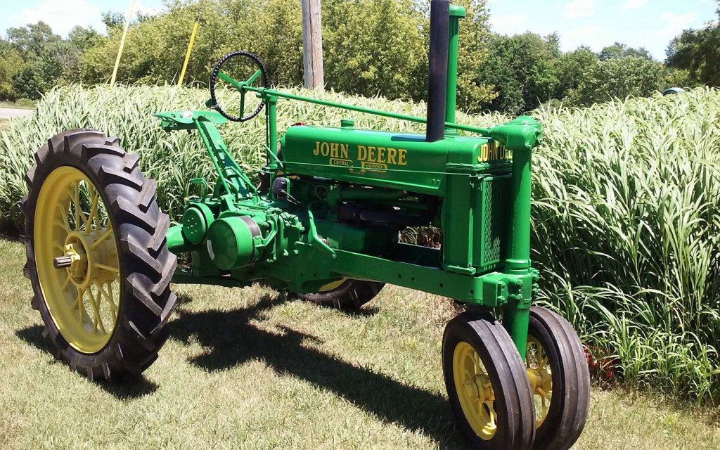 image-940815-stan_tractor-aab32.w640.jpg
