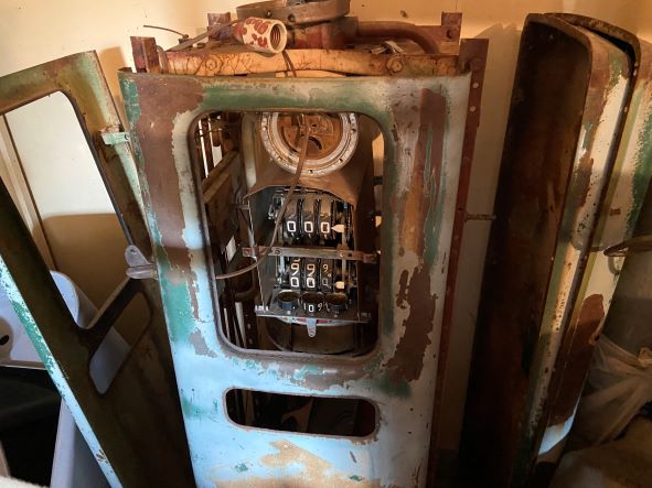 image-941178-gas_pump-9bf31.jpg